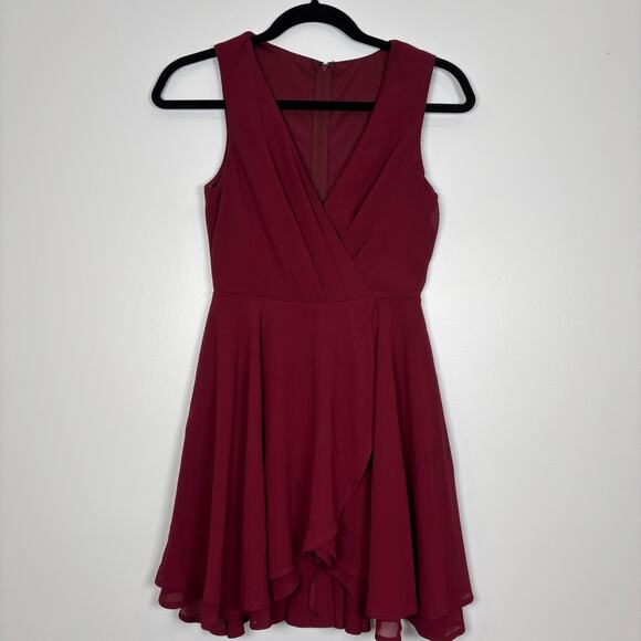 Windsor Burgandy/Maroon Mini Dress - Picture 1 of 4